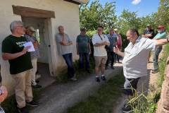 Station 1: Tobi Börstler beleuchtet die Entwicklung des Weinbaus in den letzten 500 Jahren.