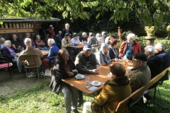 Zahlreiche Gäste strömen auf unsere Wies'n.