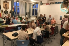 Mit einem gemütlichen Zusammensein ...