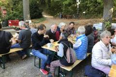 ... kommt unter den Gästen schnell Oktoberfest-Stimmung auf.